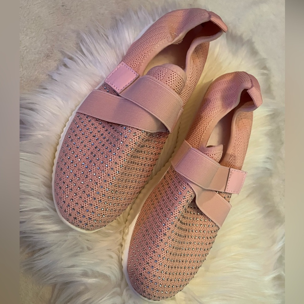 NWT Women's Pink Slip-On Comfy Sparkly Shoes